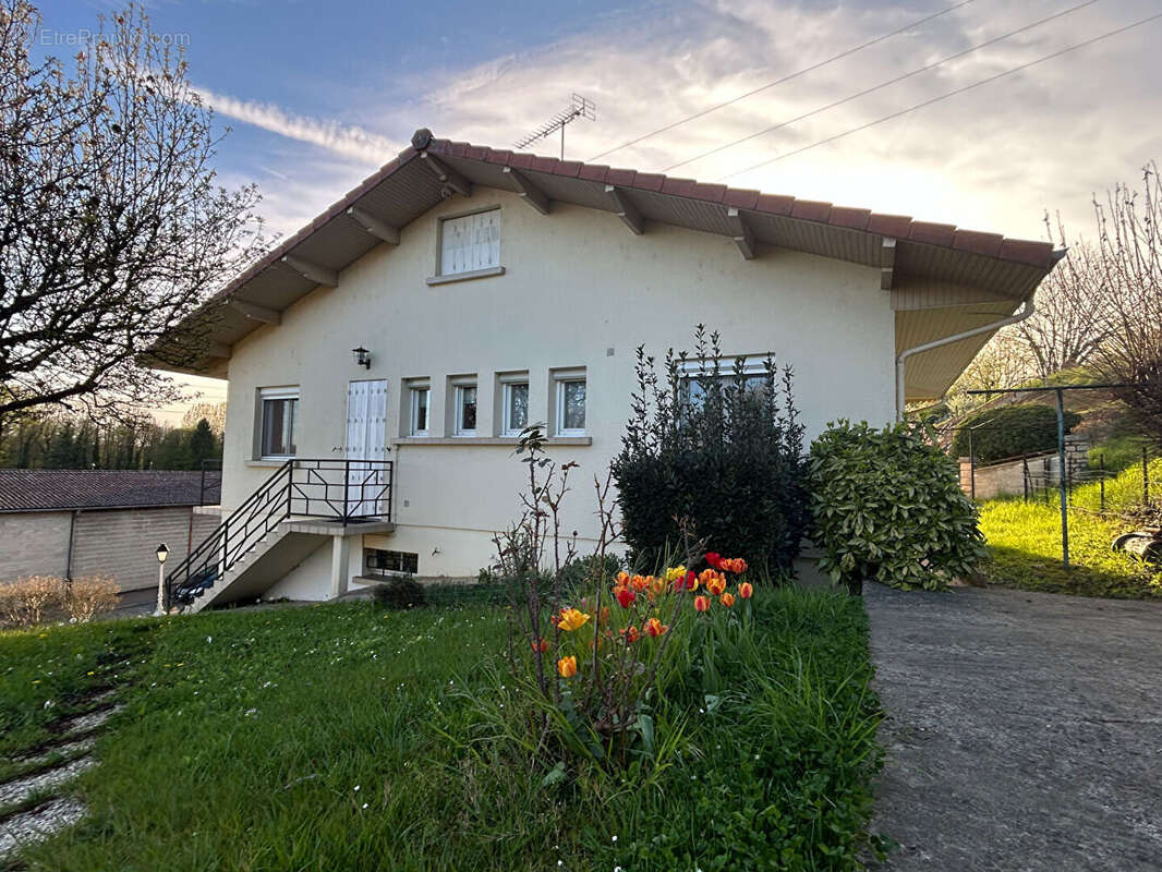 Maison à BROUSSEVAL