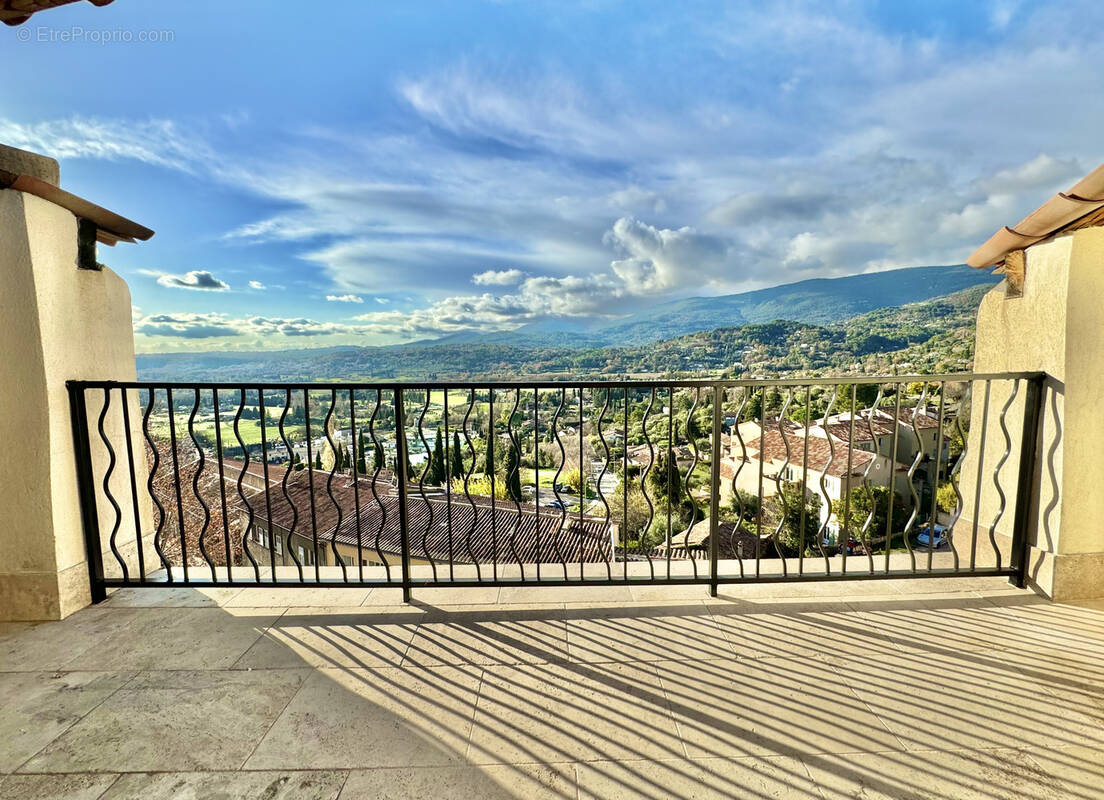 Appartement à FAYENCE