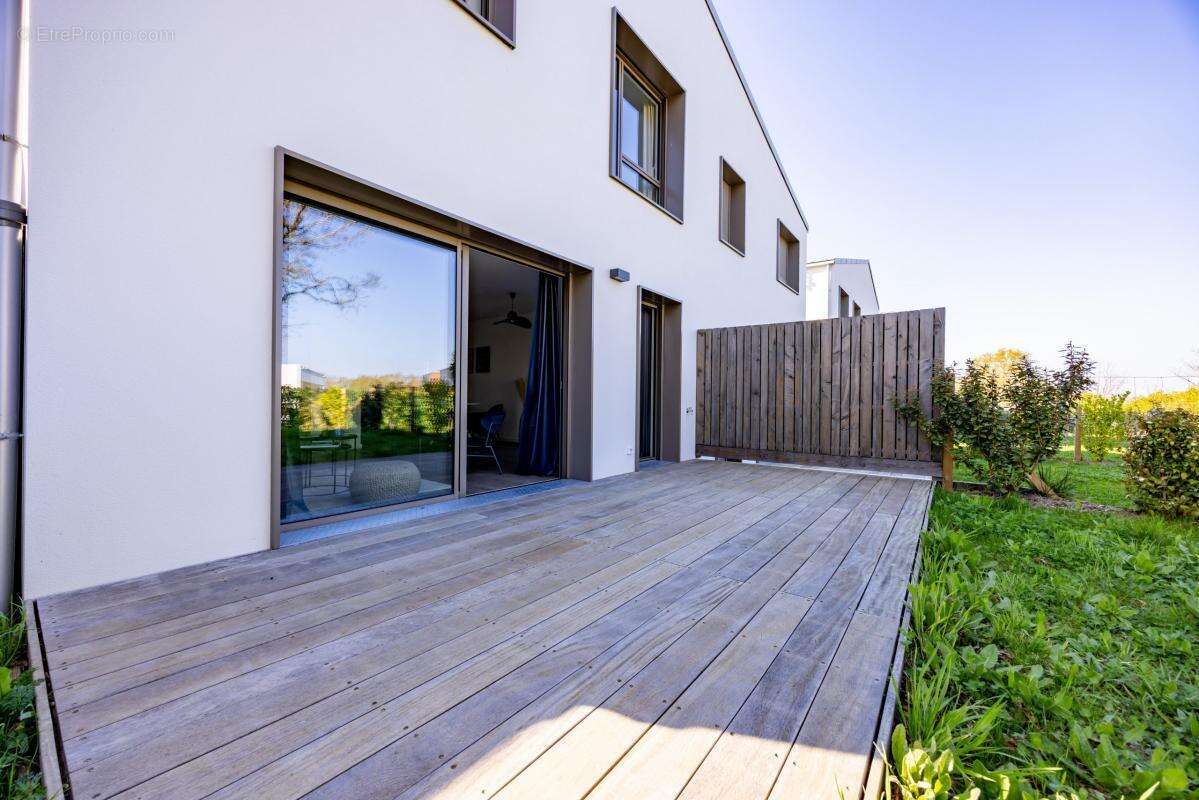 Maison à LA CHAPELLE-SUR-ERDRE