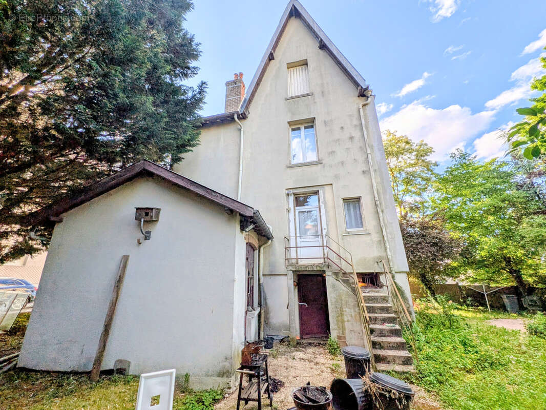 Maison à JARVILLE-LA-MALGRANGE