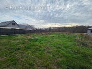 Terrain à LE LANDIN