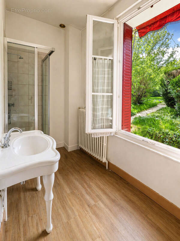 Maison à PRESLES