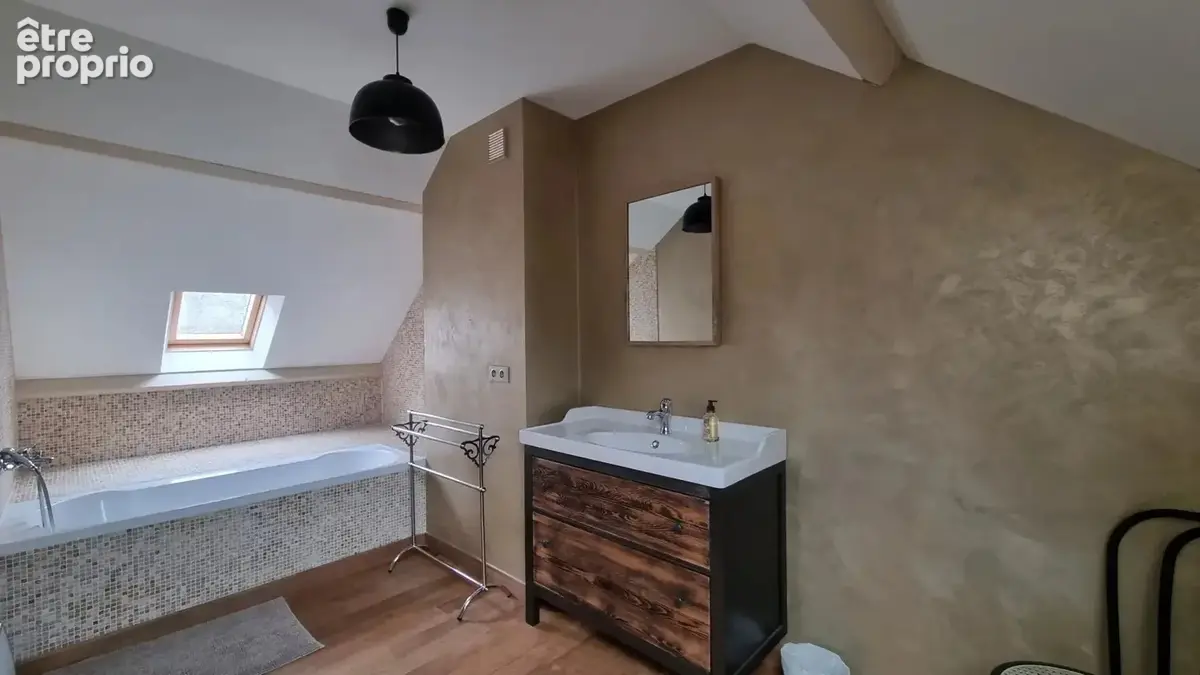 Maison renovee - photo 10