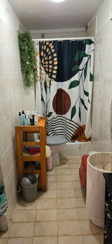 Appartement à VARAGES