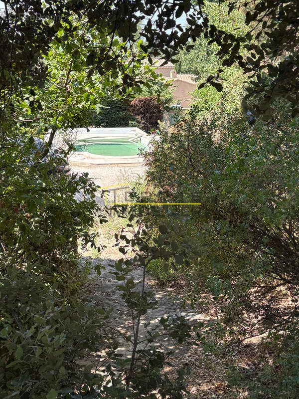 Villa indépendante agrémentée de ses dépendances et de sa piscine chauffée à Grignan. - photo 13