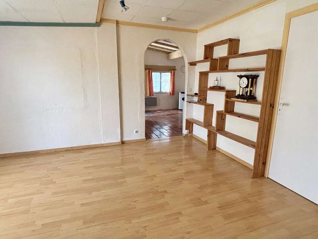 Maison à ROQUEBRUNE-SUR-ARGENS