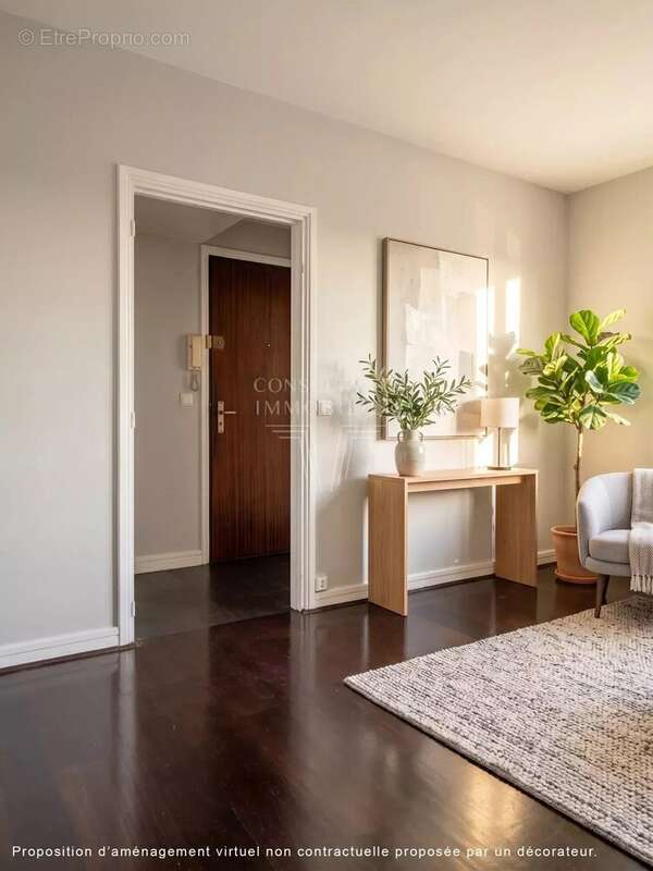 Appartement à PARIS-16E