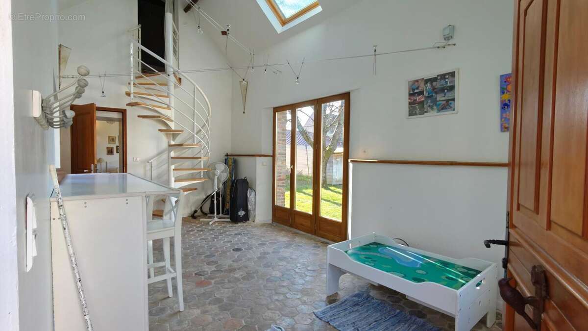 Photo 6 - Maison à COURLON-SUR-YONNE