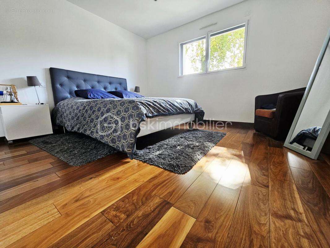 Maison à BAINS-SUR-OUST