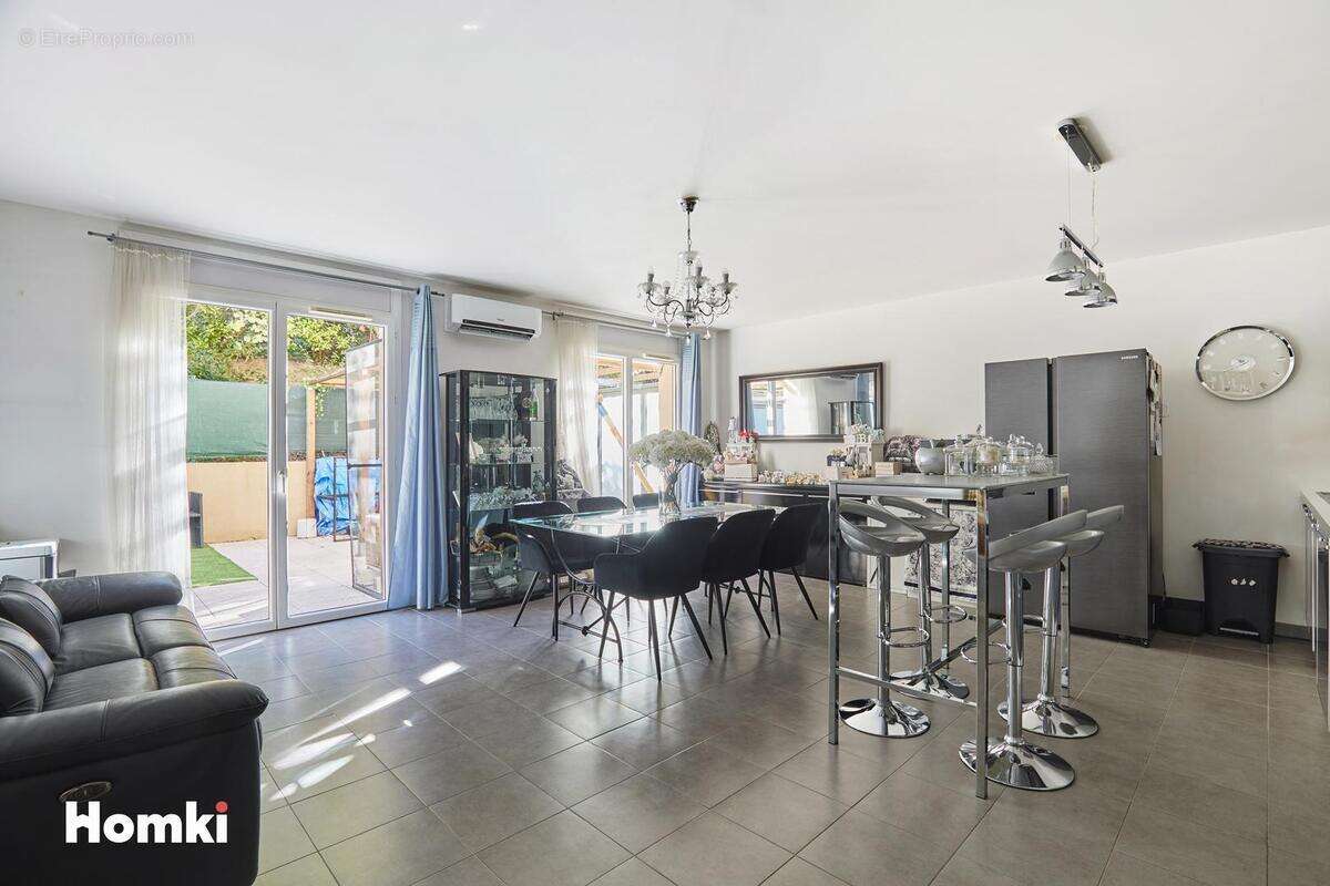 Appartement à MARSEILLE-10E