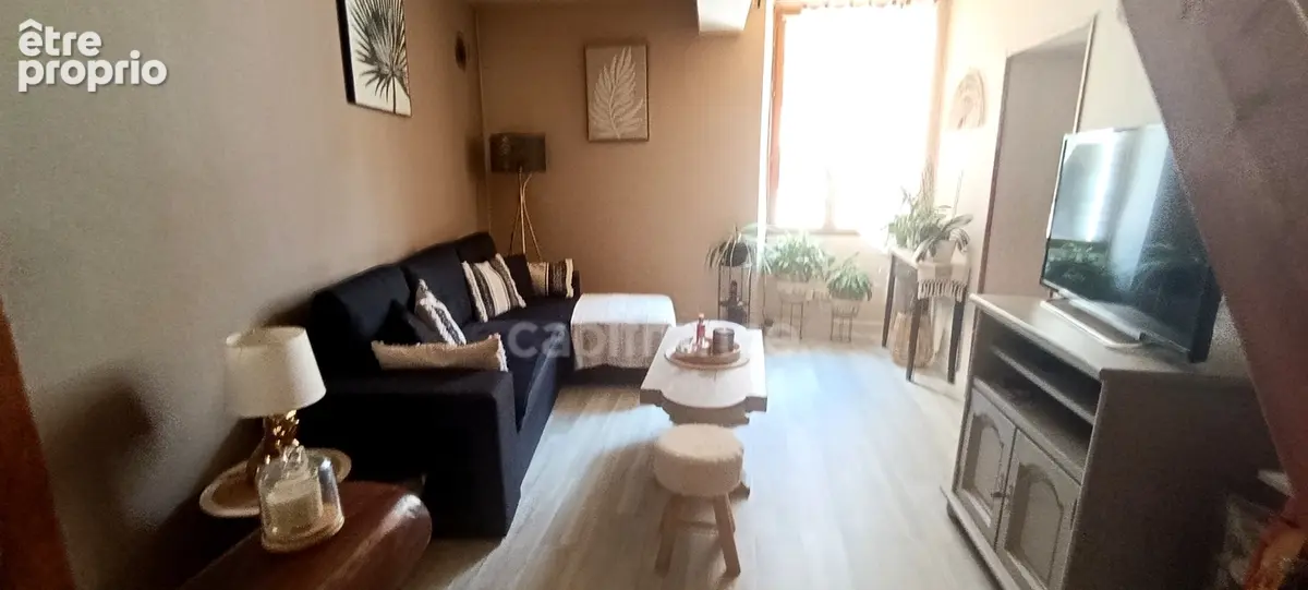 Virginie Masson – Capifrance vous propose cette maison en pierre de 92 m² pleine de charme, située à Seignelay, proche des comme - photo 12