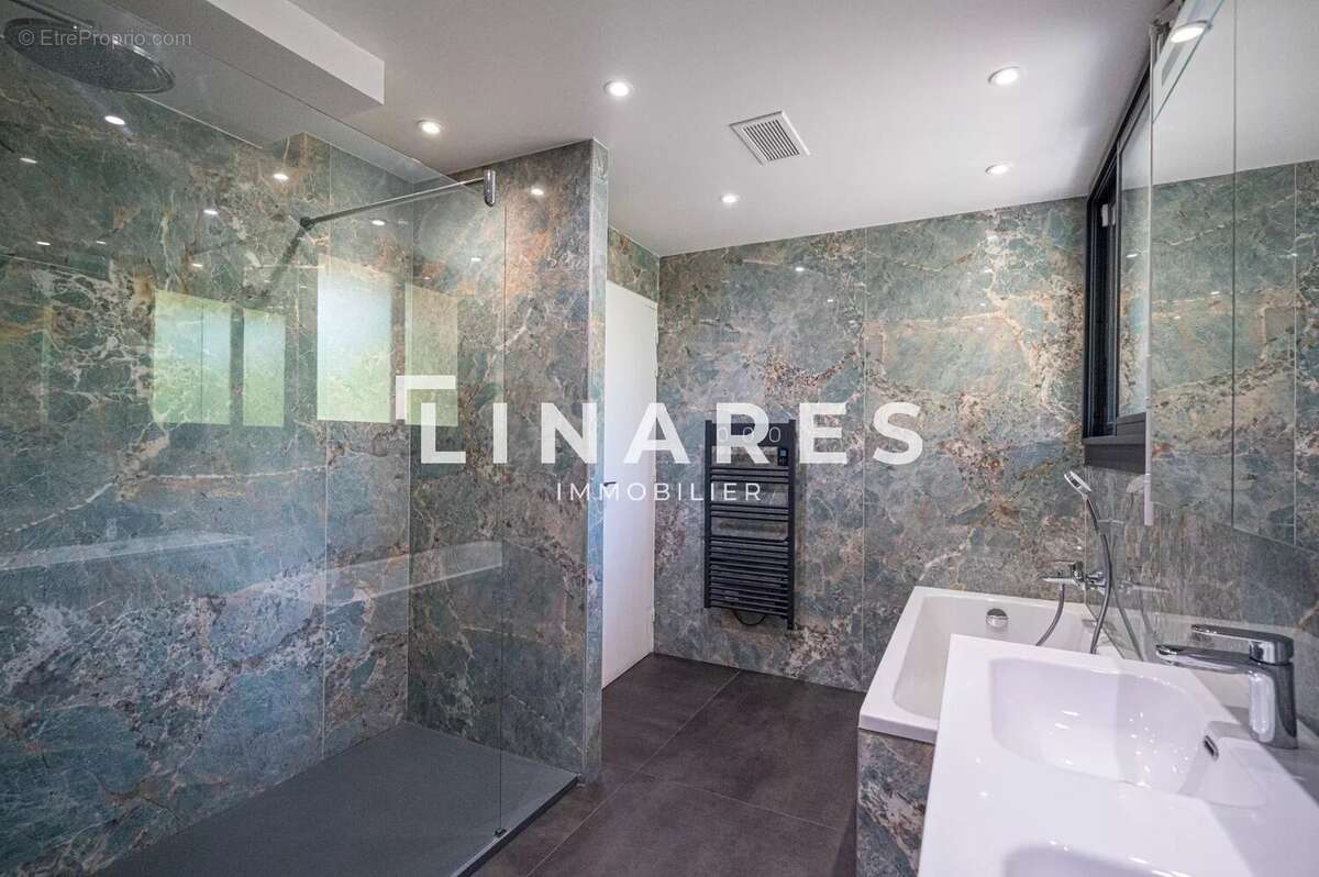 Maison à MARSEILLE-8E