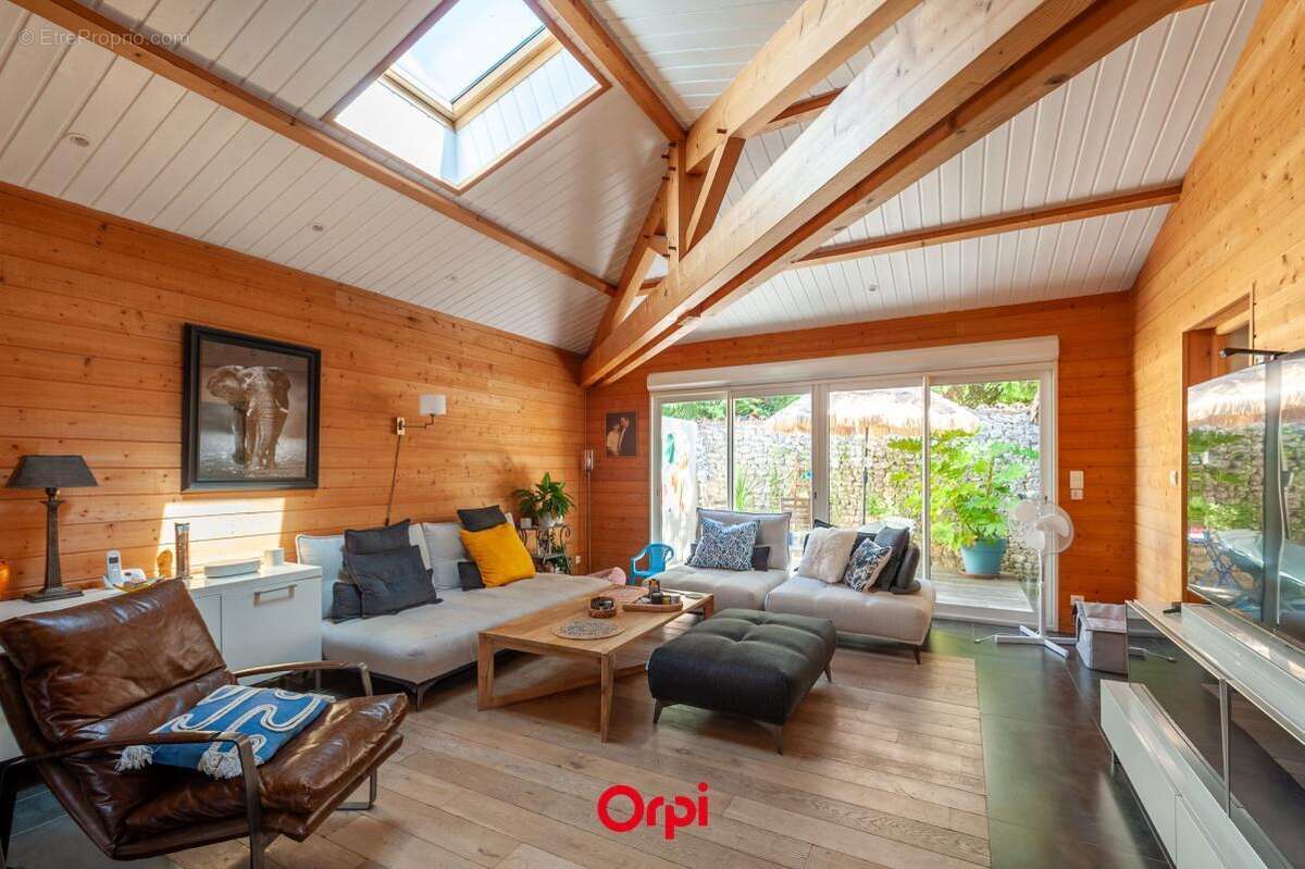 Maison familiale de plain-pied avec piscine! - photo 2