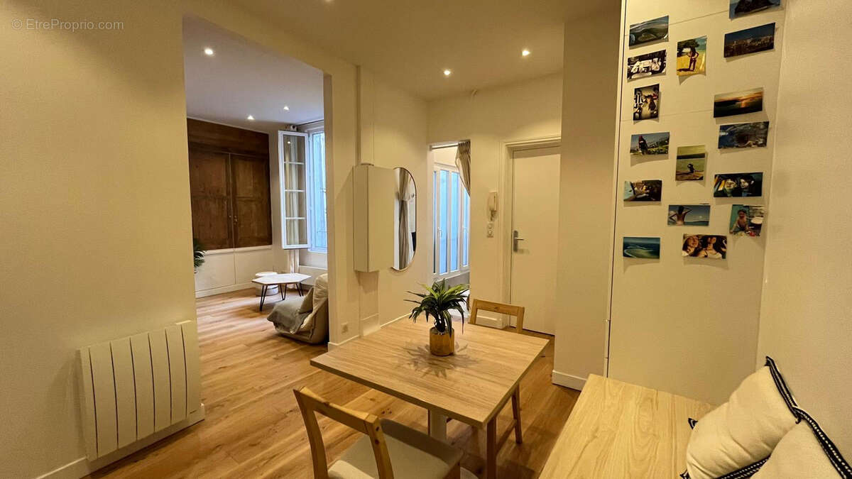 Appartement à PARIS-2E