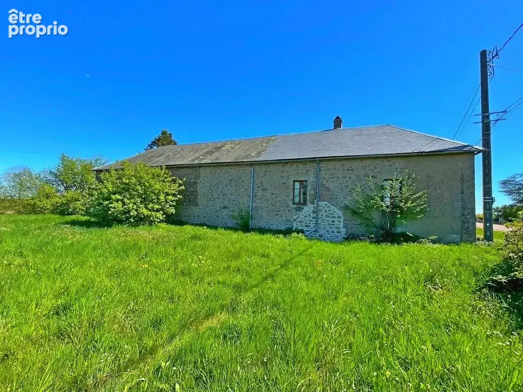 Exclusivité: Bourgogne, Parc du Morvan, Secteur ALLIGNY EN MORVAN : Corps de ferme à rénover sur plus de 3 000 m² de terrain - photo 5