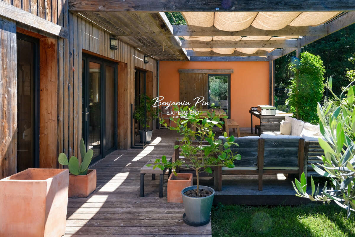 Maison à CASENEUVE