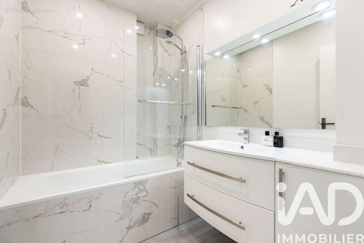 Photo 8 - Appartement à BOULOGNE-BILLANCOURT