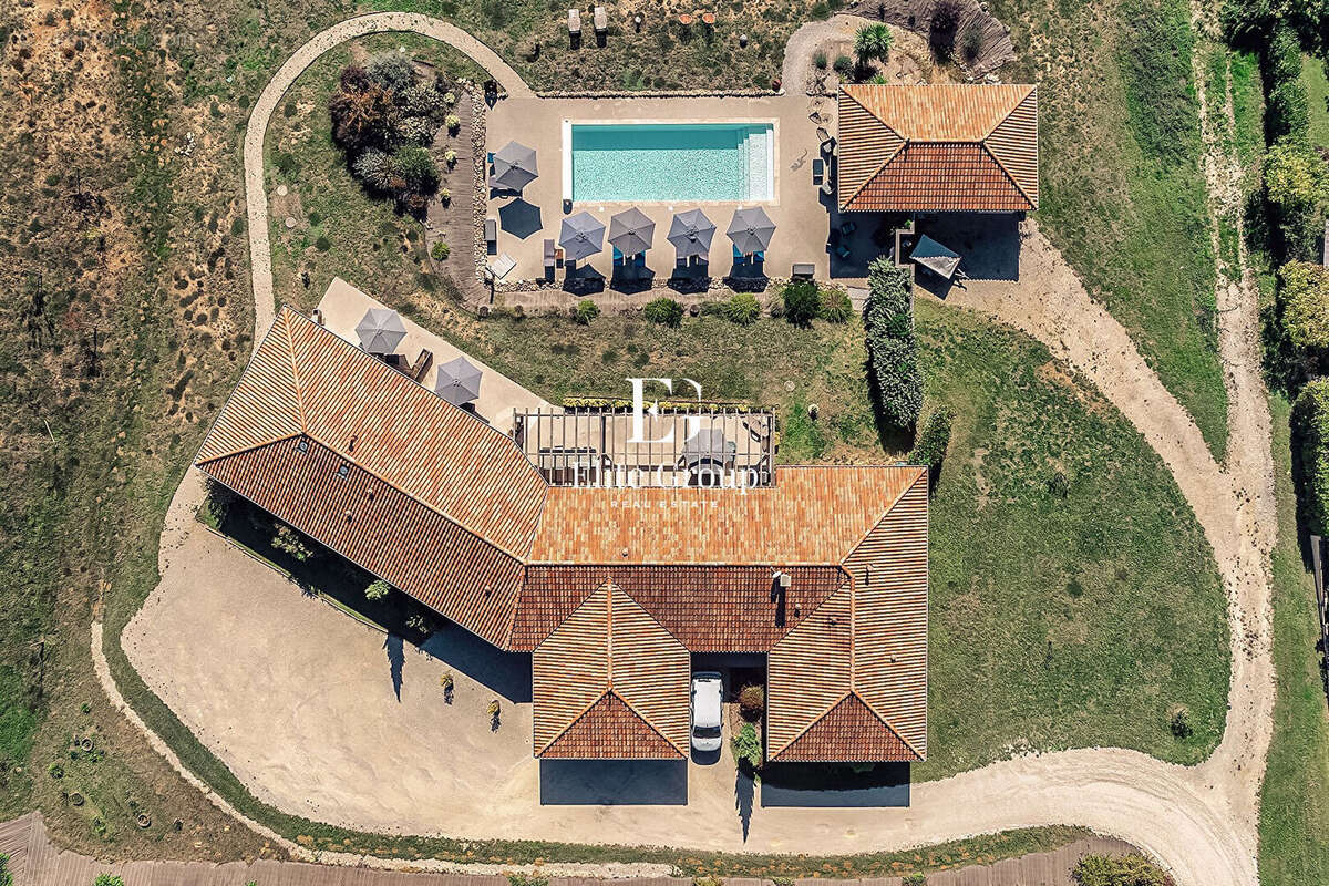 Maison à MARCILLAC-SAINT-QUENTIN