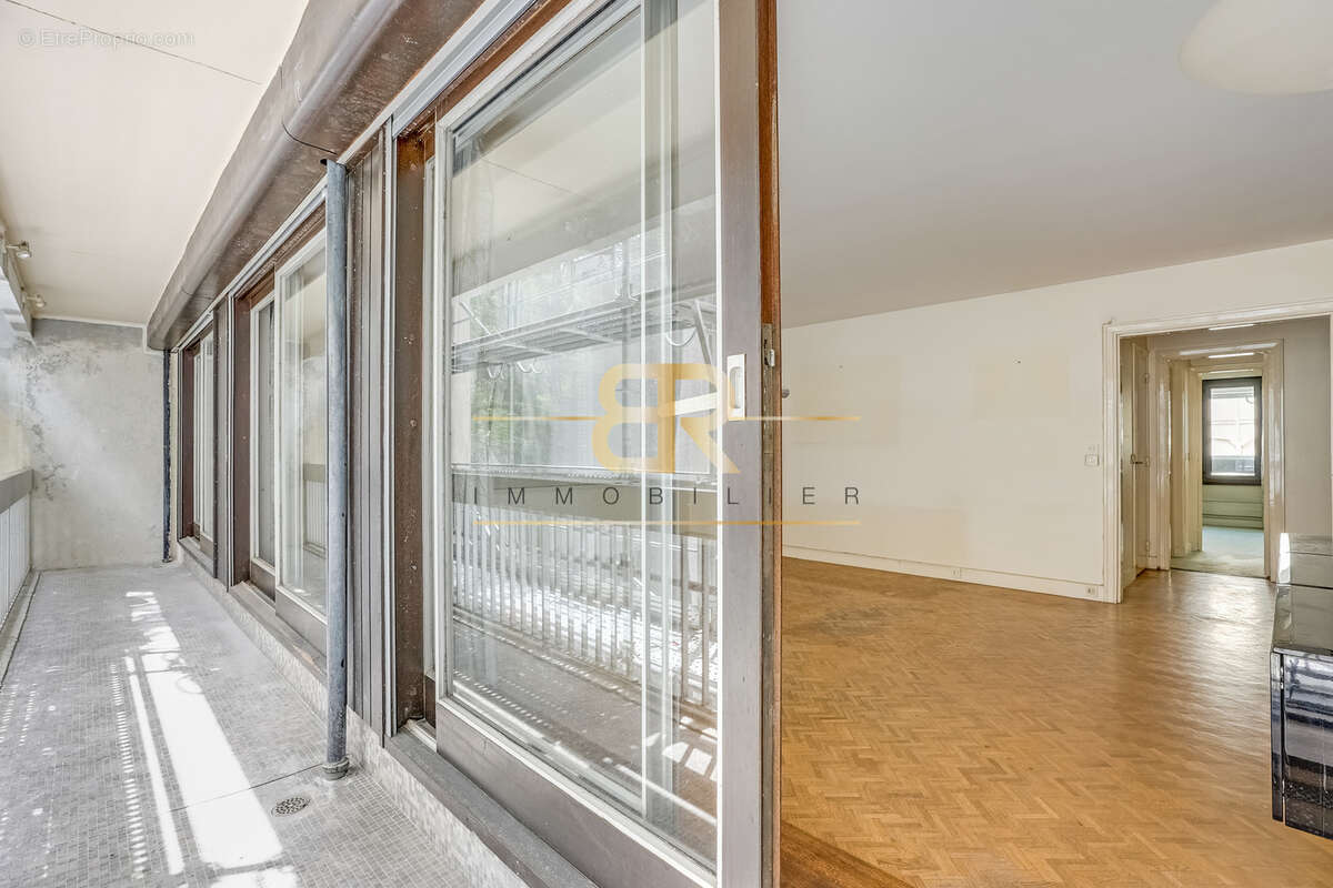 Appartement à PARIS-6E