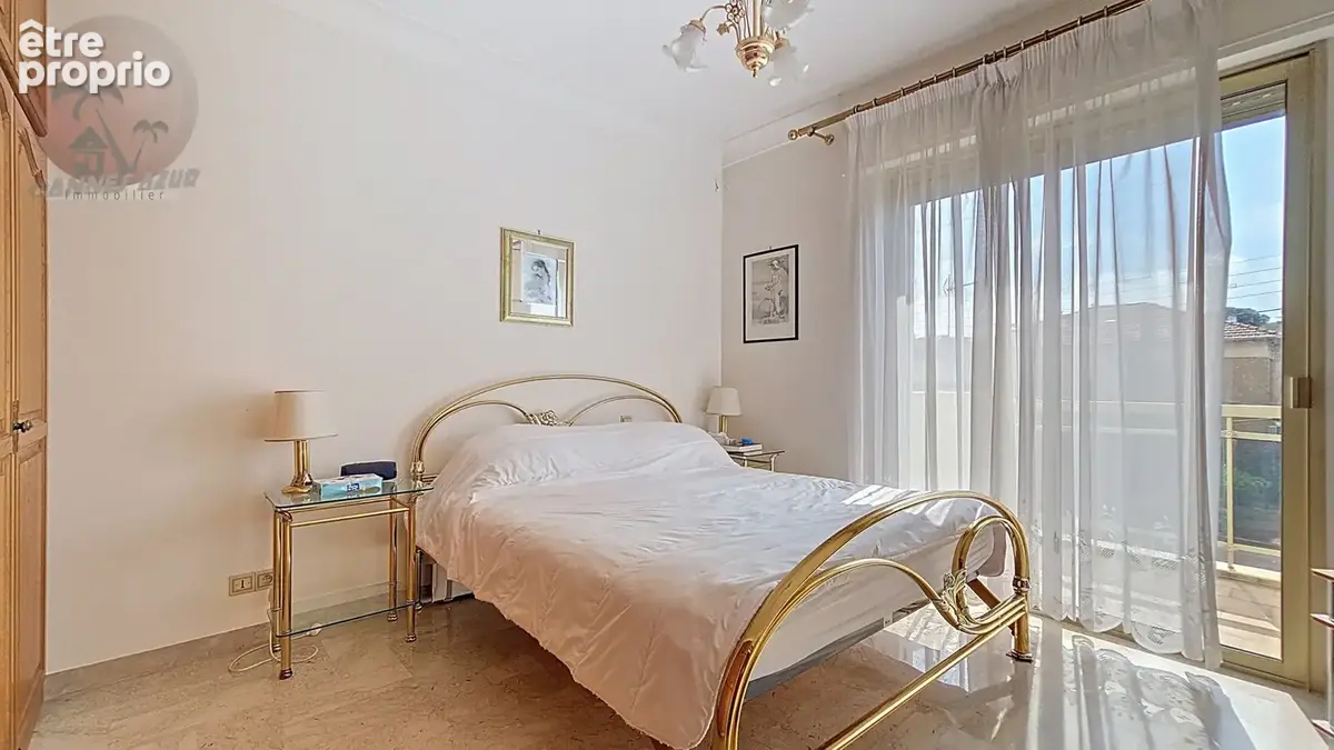 SOUS COMPROMIS DE VENTE - CANNES maison 5 pièces de 115 m2 sur un terrain de 442 m2 - photo 18