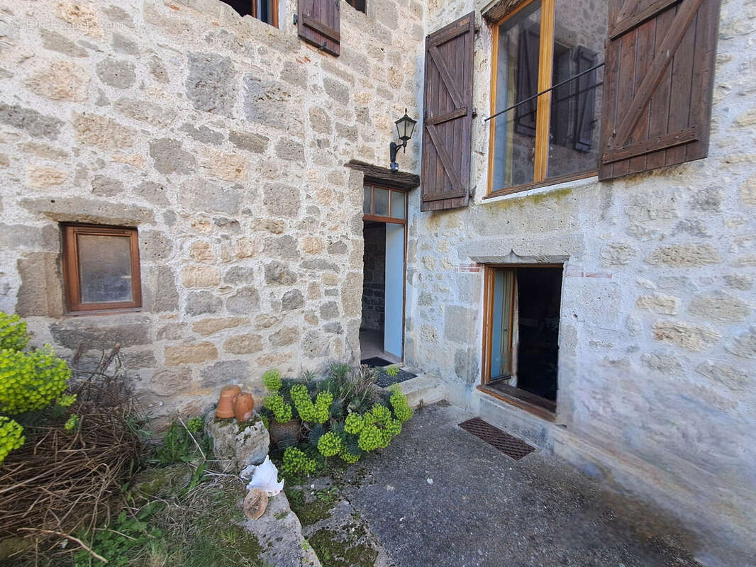 Maison à CLERMONT-DESSOUS