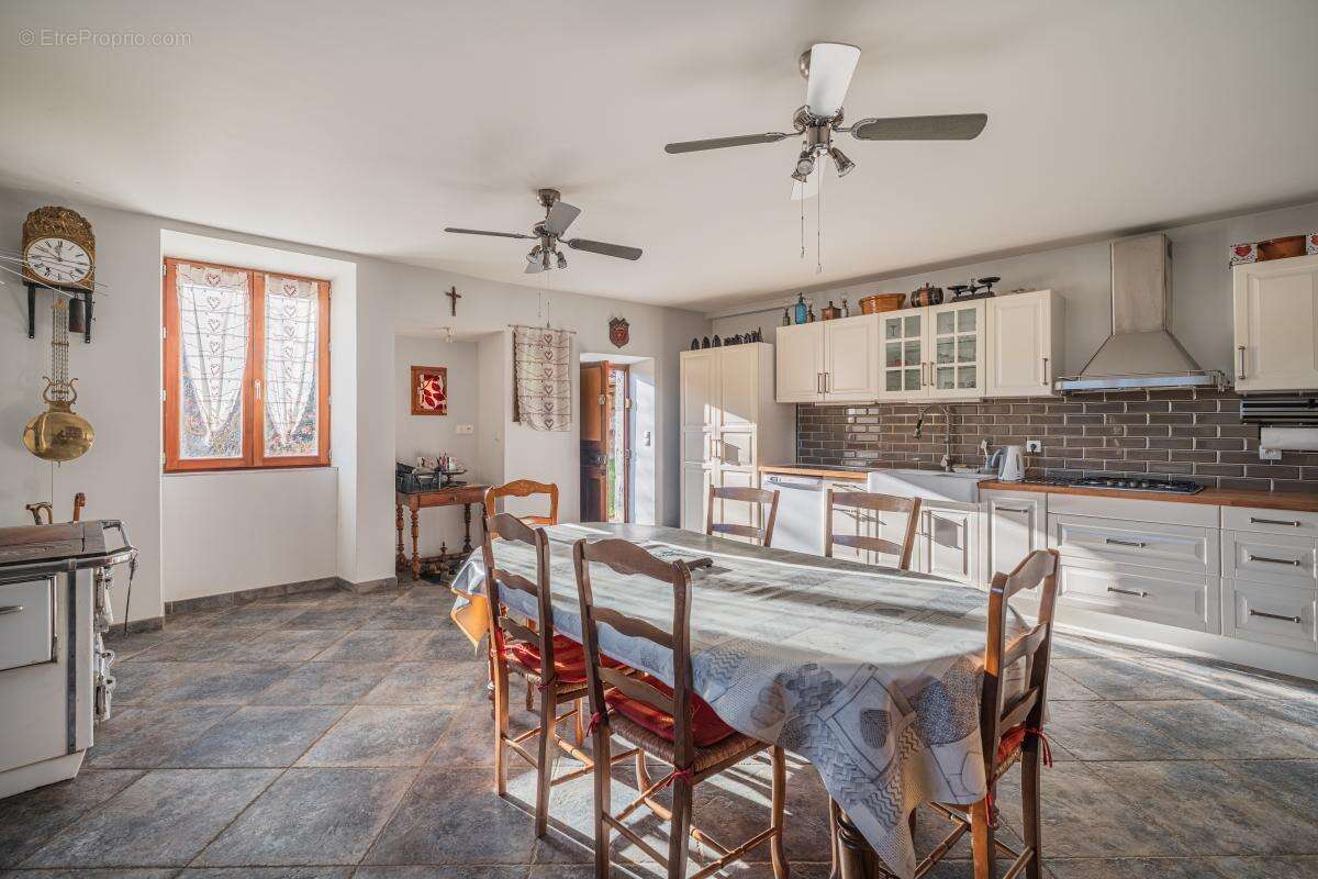 Maison à SAINT-SEBASTIEN