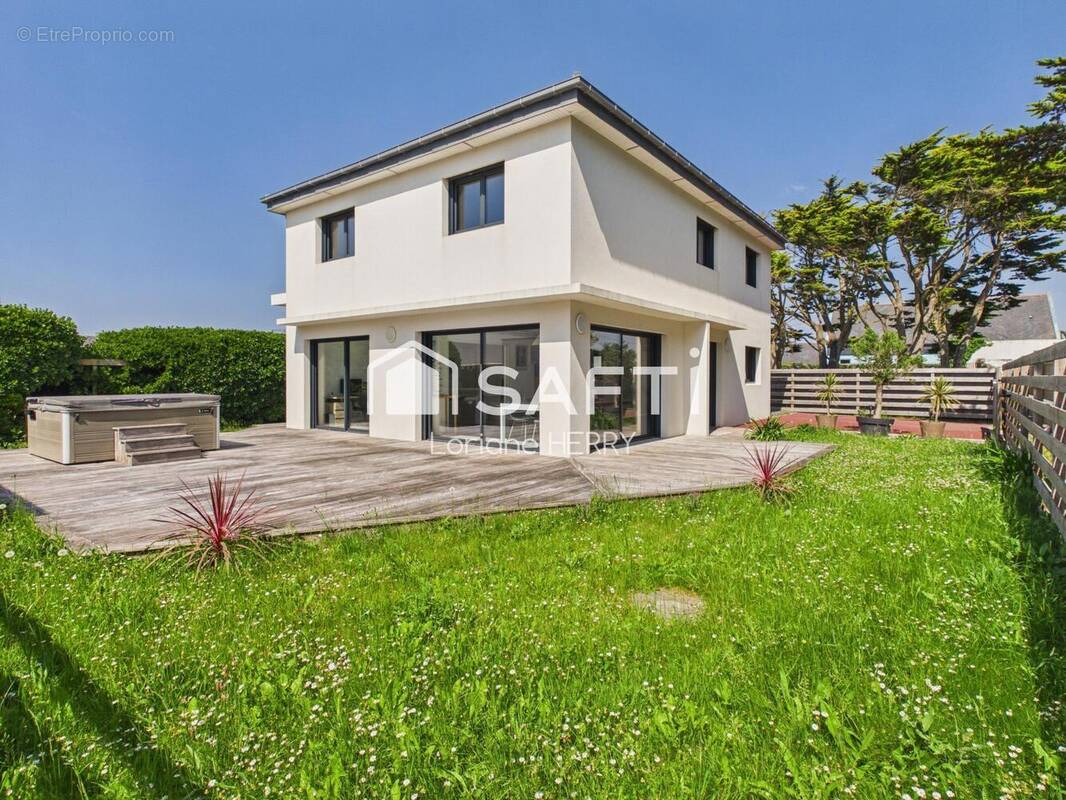 Photo 1 - Maison à SANTEC