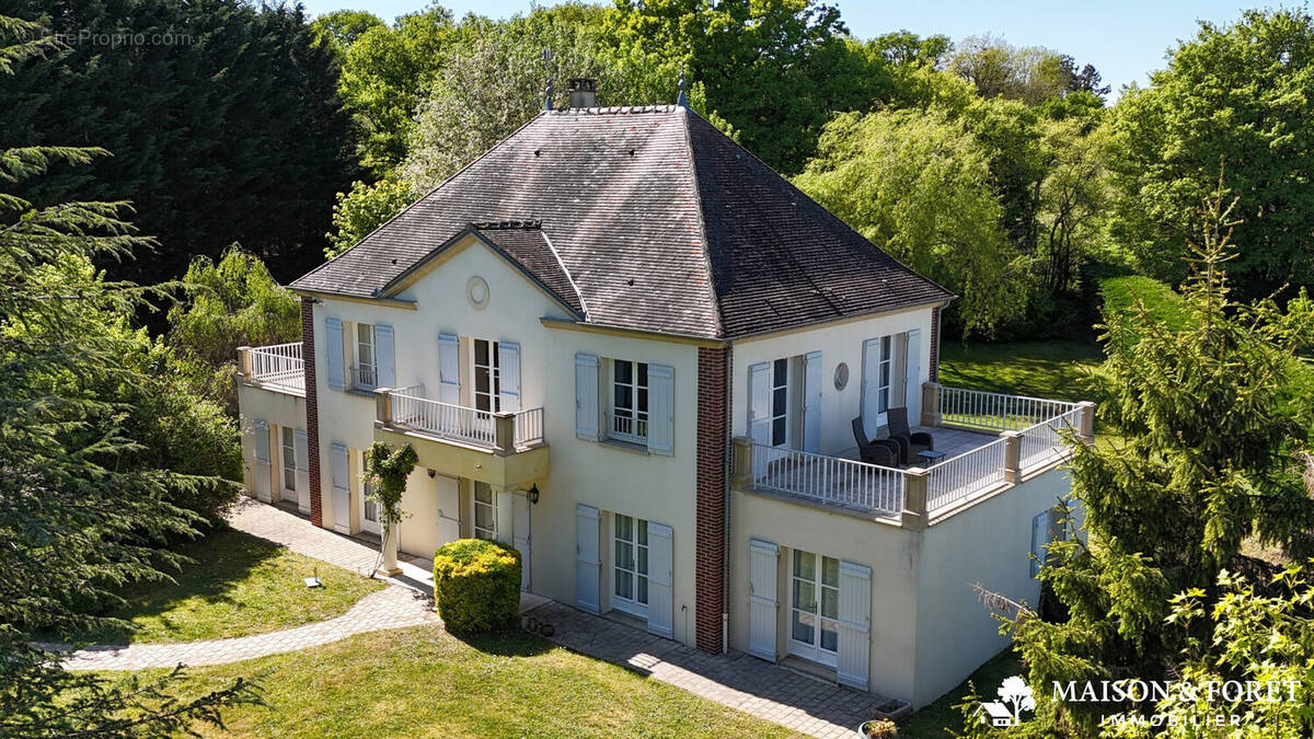 Maison à BLENEAU