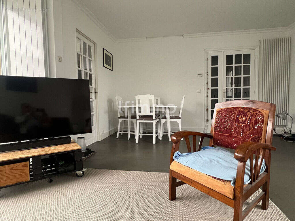 Duplex 5 pièces rénové vues dégagées au calme - photo 5