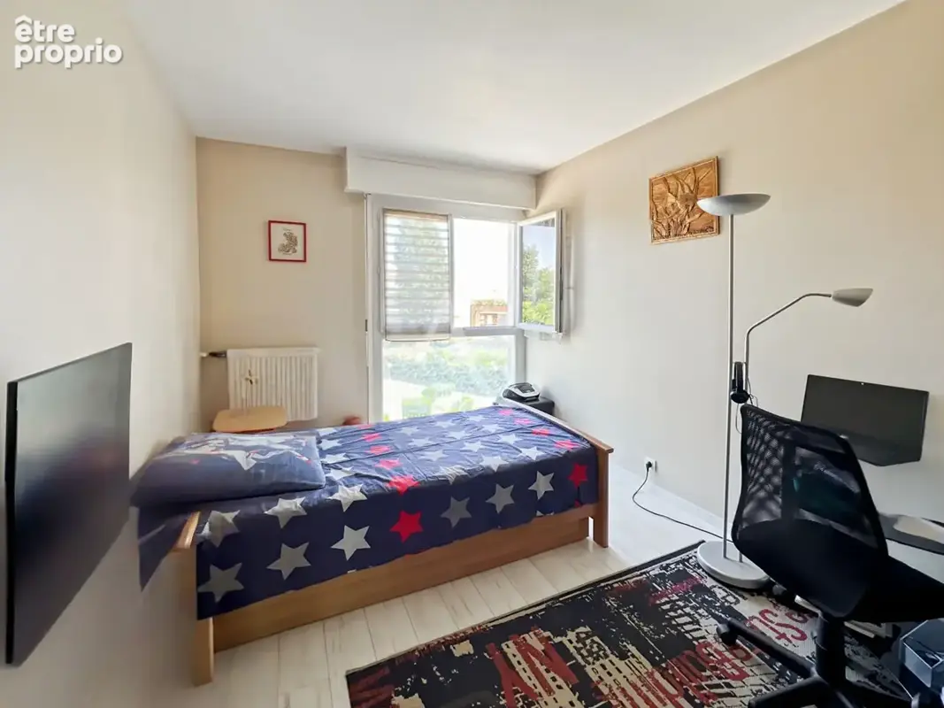LE CANNET très beau 4 pièces de 83 m² avec terrasse, cave et aperçu mer - photo 5