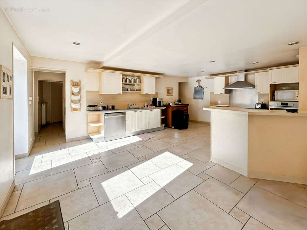 Maison à FLEURY-SUR-ORNE