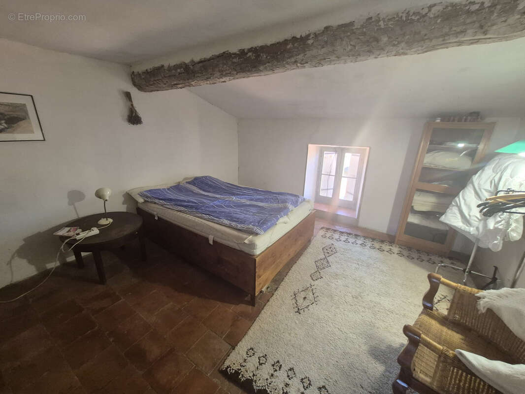 Maison de maître 290 m2 avec 7 chambres, remise et cour   Azille - photo 17