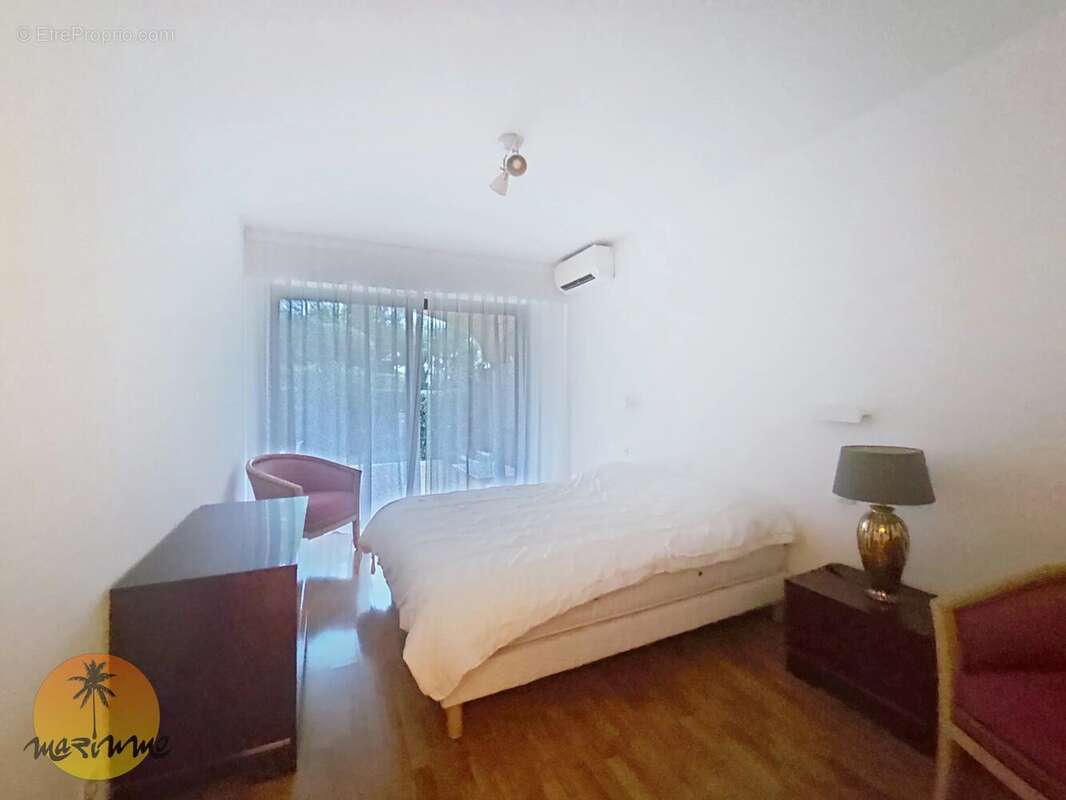Appartement à VILLENEUVE-LOUBET