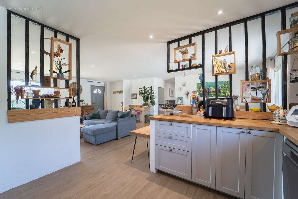 Maison familiale de plain pied de 121 m² - photo 3