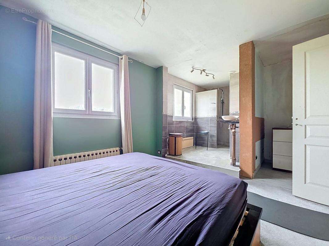 Maison à SAINT-JEAN-DE-BOURNAY