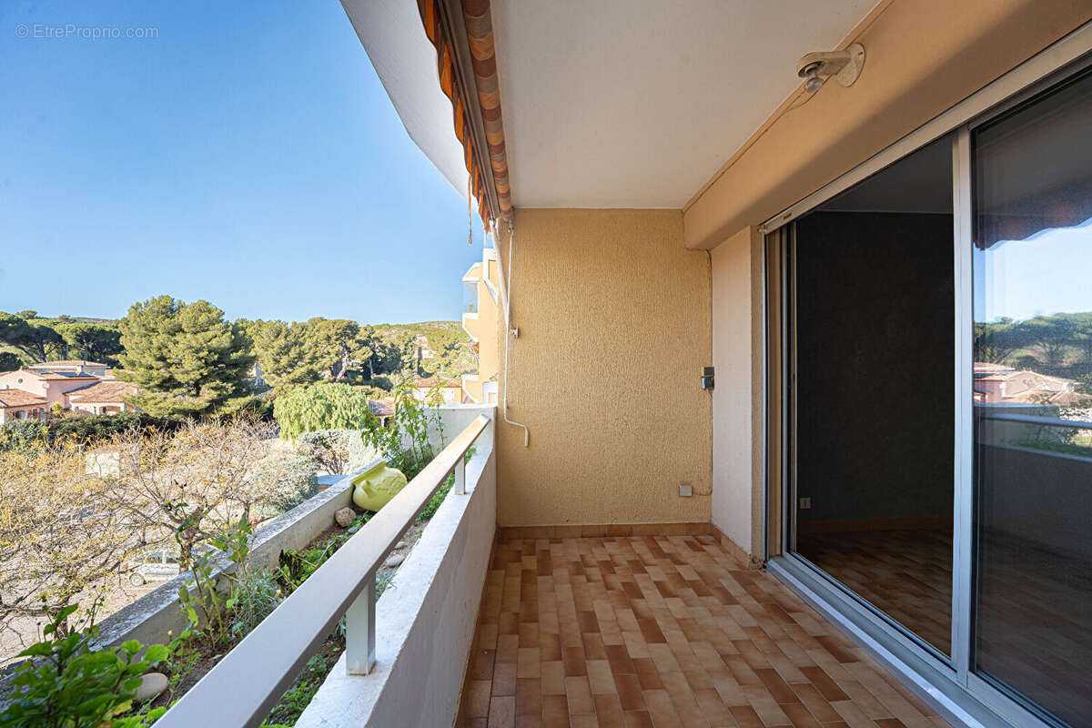 Appartement à CARRY-LE-ROUET