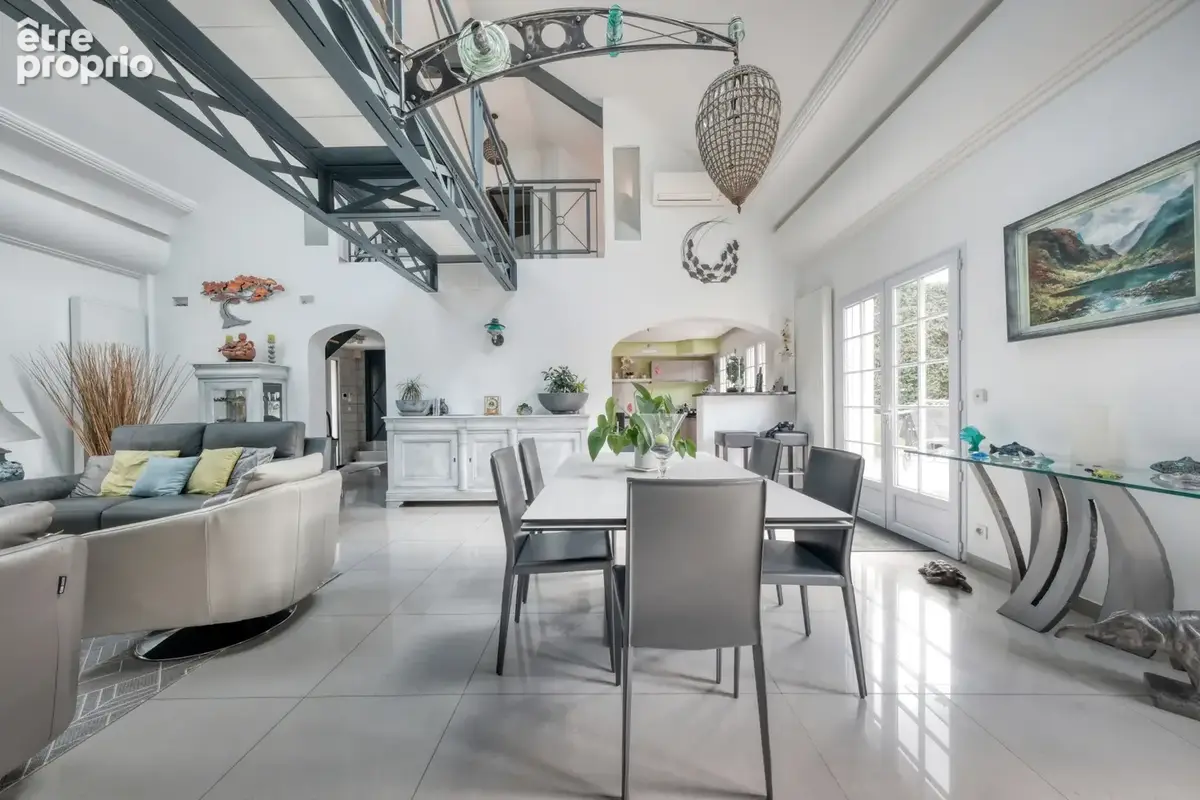 Maison indivdiuelle de plain pied - 210m2 - 5 chambres - dpe c - photo 3