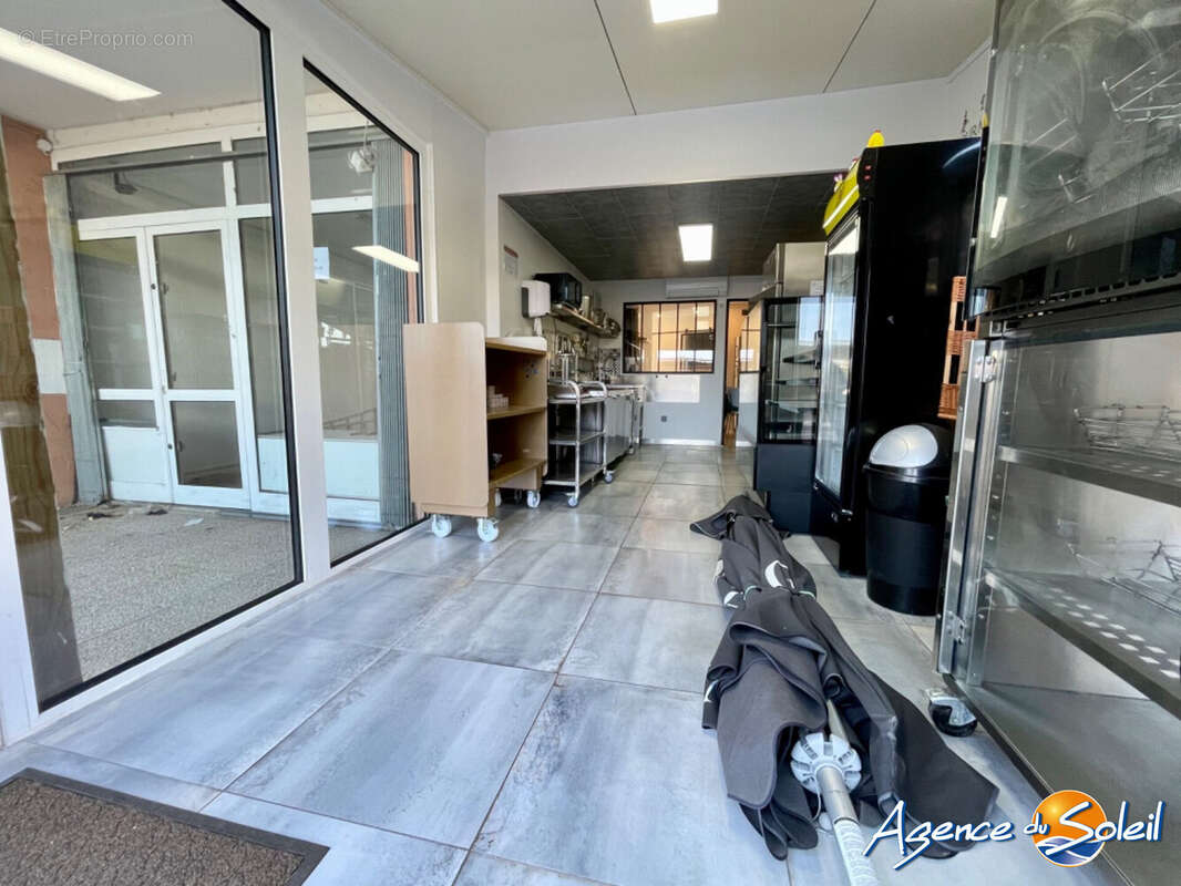 Commerce à SAINT-CYPRIEN