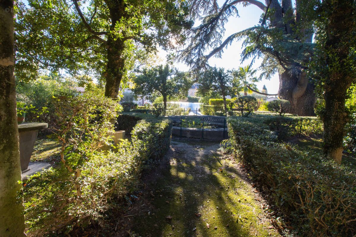 Maison à SAINT-FELIX-DE-LODEZ