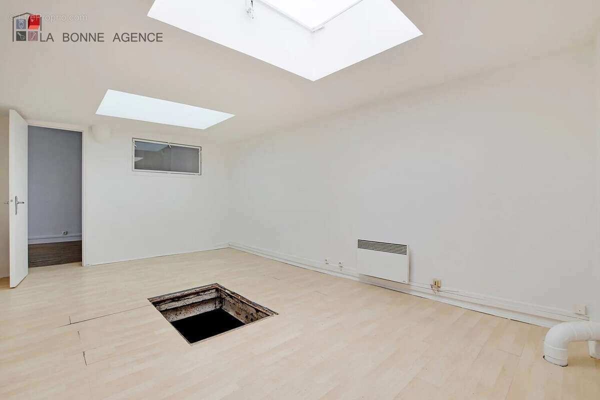 Vente - cambronne - local commercial - 81,24 m2 carrez - prix : 800.000€ fai - photo 8