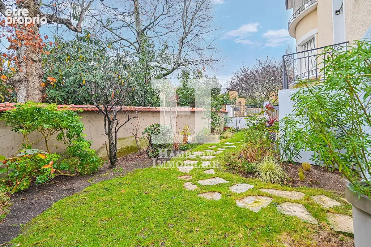 RER Nogent - Le Perreux / Rue Jean Baptiste Coignard. Maison 6 pièces de 148.80 m2 avec jardin - photo 13