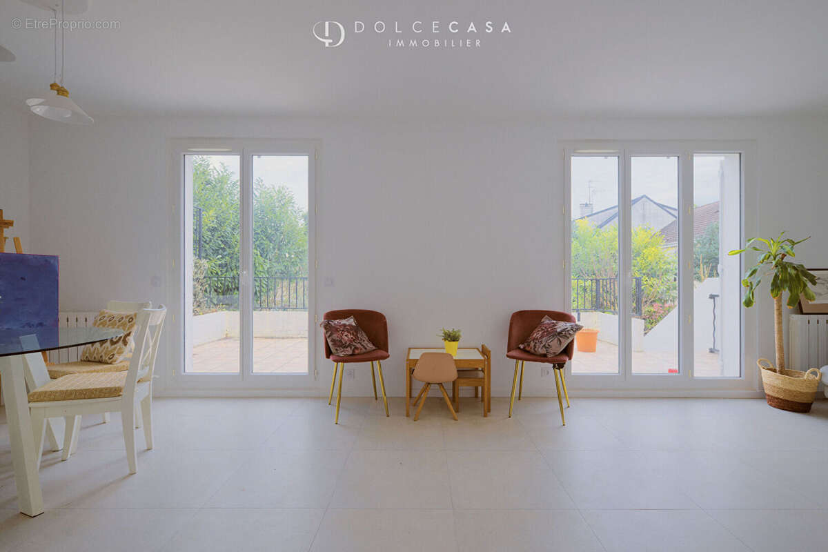 Maison à CHAMPS-SUR-MARNE