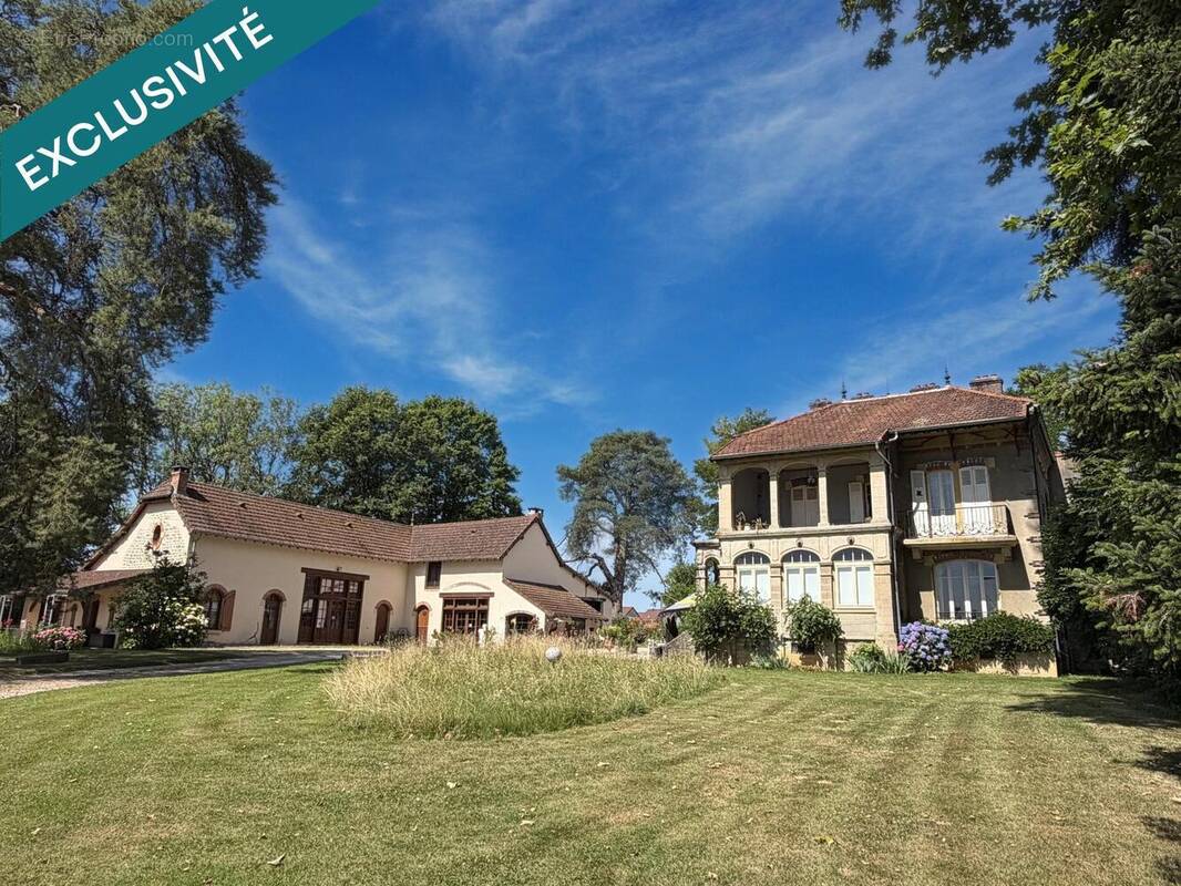 Photo 1 - Maison à LONS-LE-SAUNIER