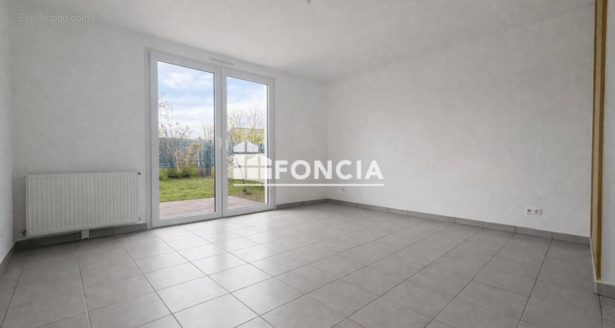 Maison à LA RIVIERE-SAINT-SAUVEUR