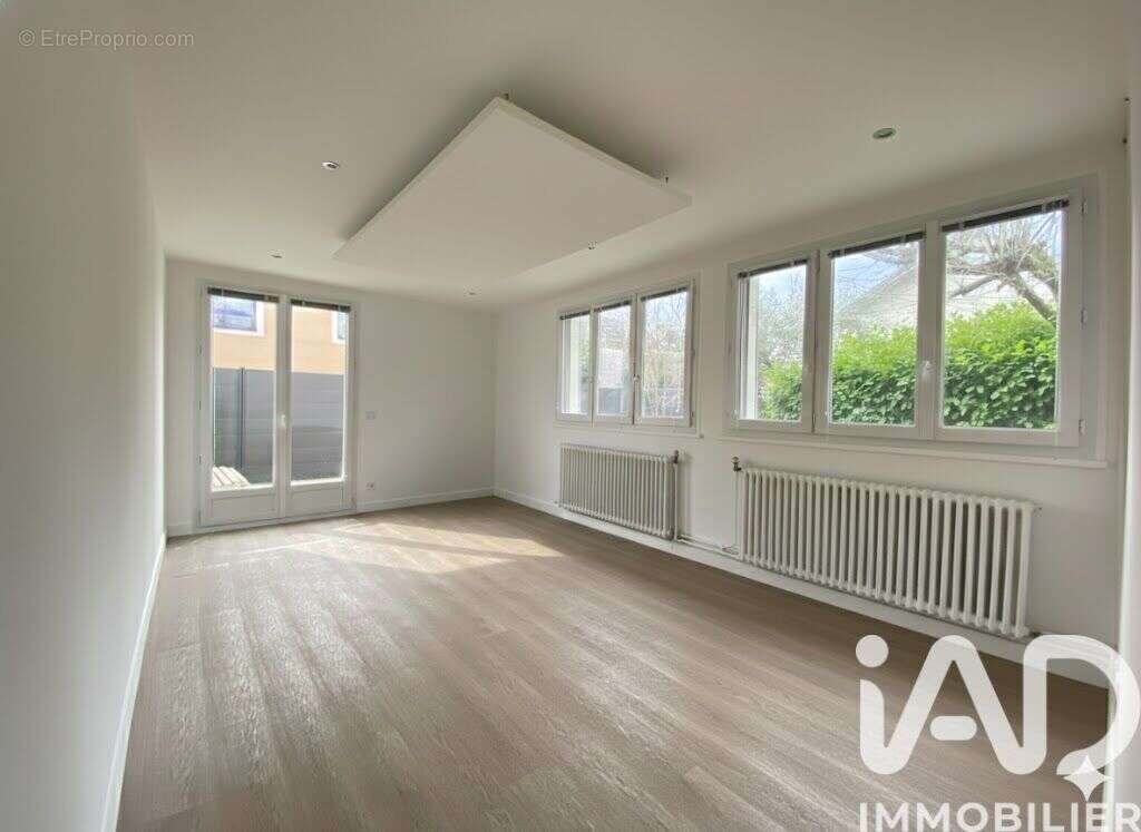 Photo 3 - Maison à SARTROUVILLE