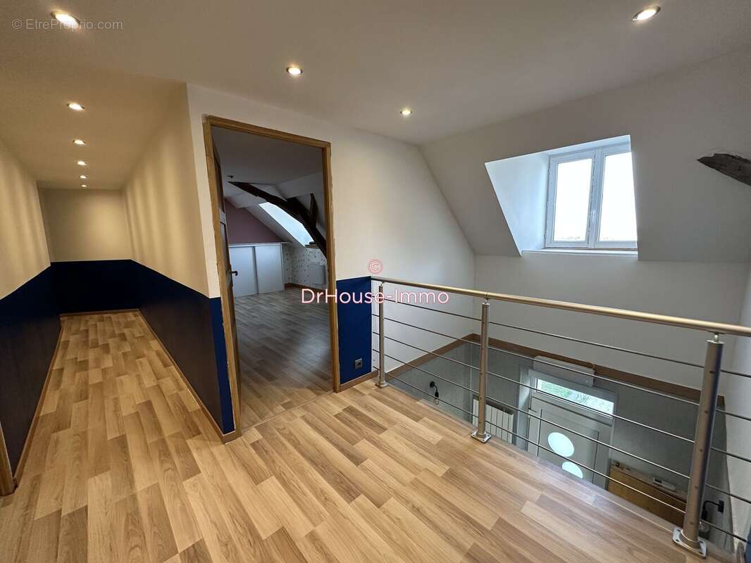 Maison à ENGLEFONTAINE