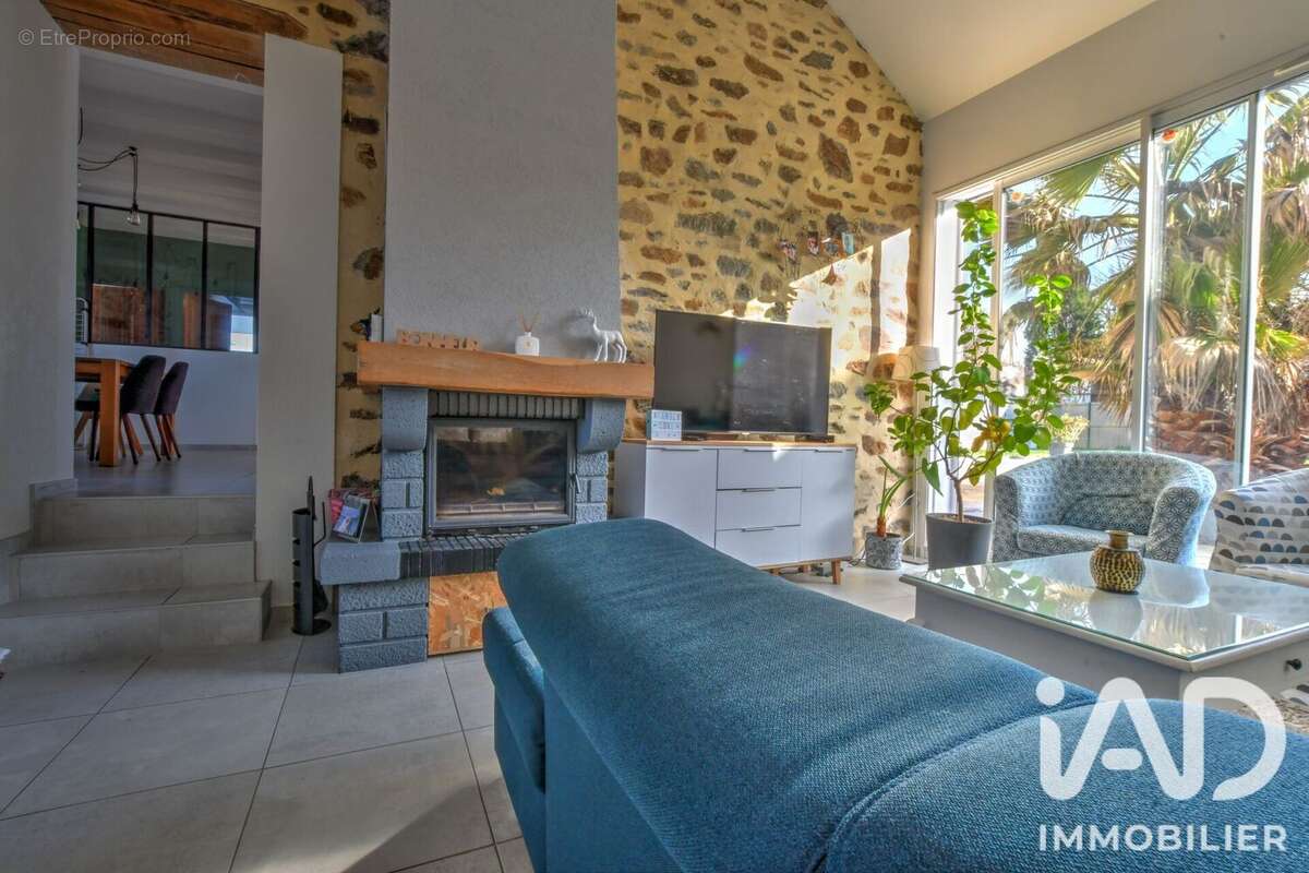 Maison 140 m² à Verneuil-Sur-Vienne  - photo 9