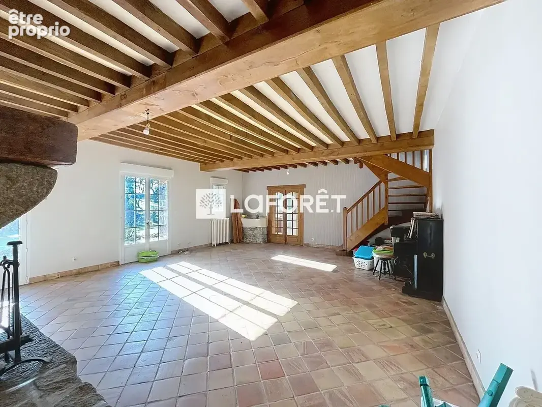 Maison en pierre 8 pièces 184 m² - photo 5