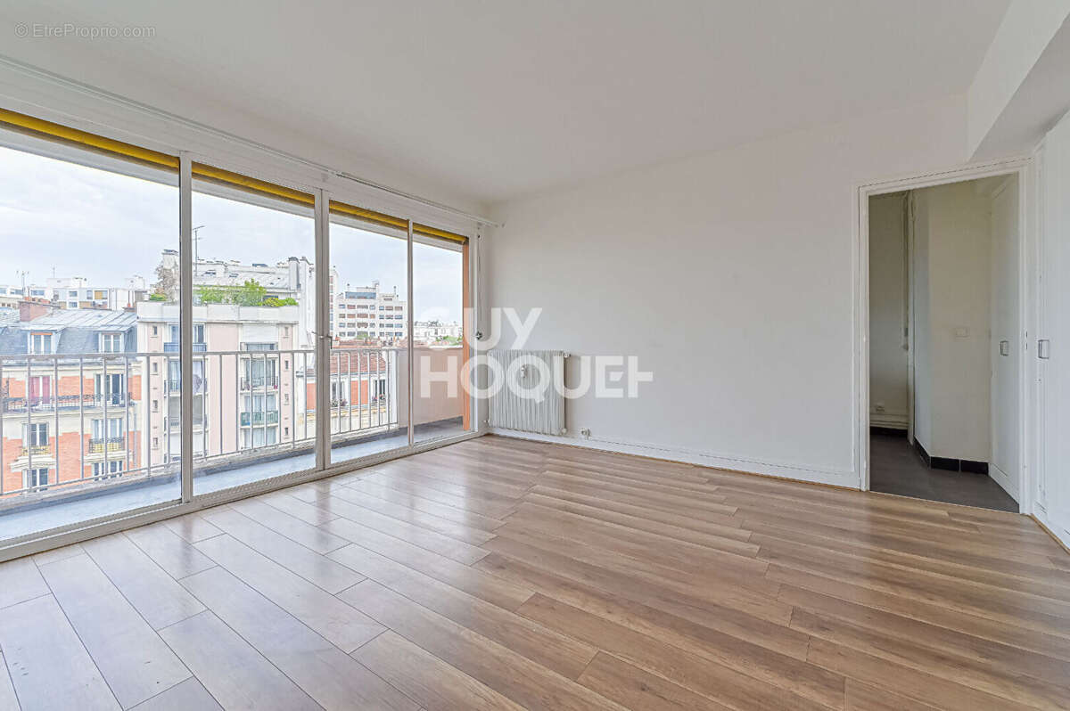 Appartement à PARIS-12E
