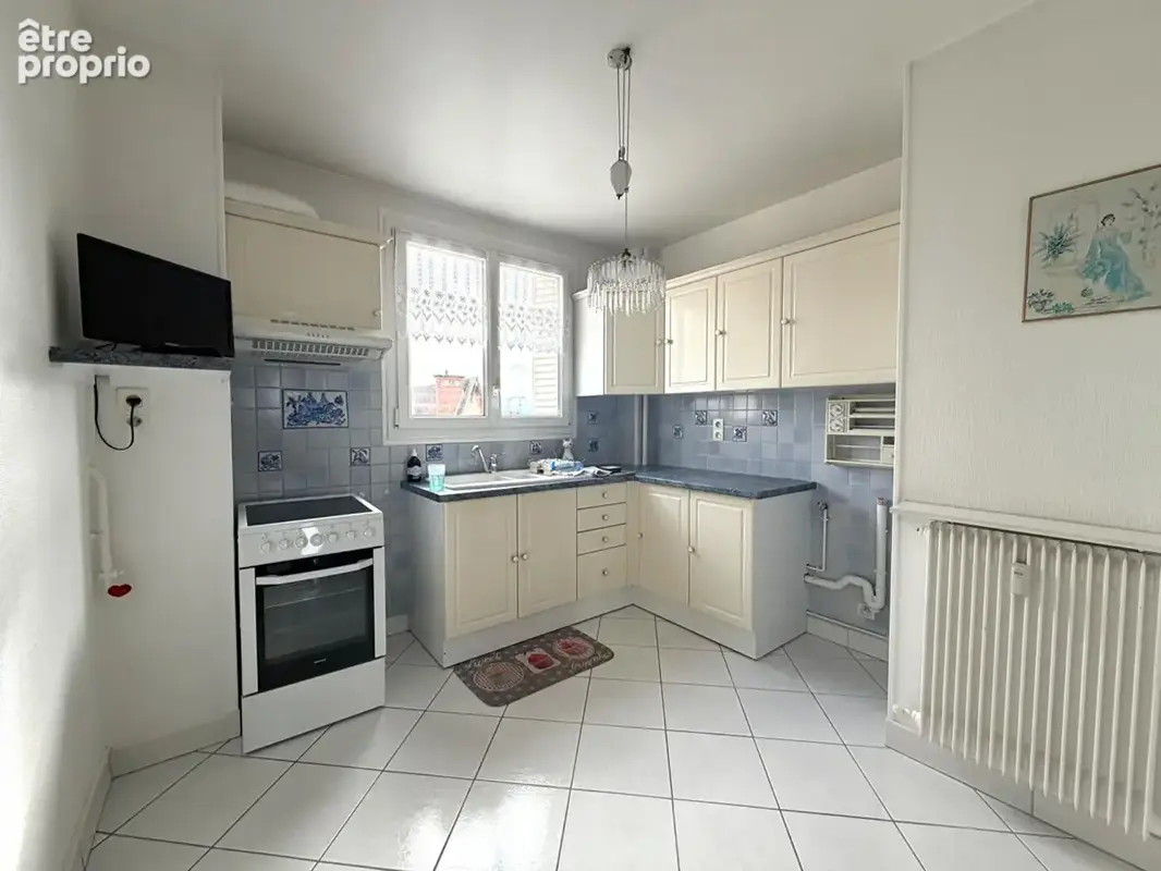 Sainte-Savine -  Appartement T3 lumineux de 69 m² avec balcon - photo 2